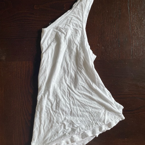 Garage Loose Flowy Tank Top: White - Picture 5 of 5